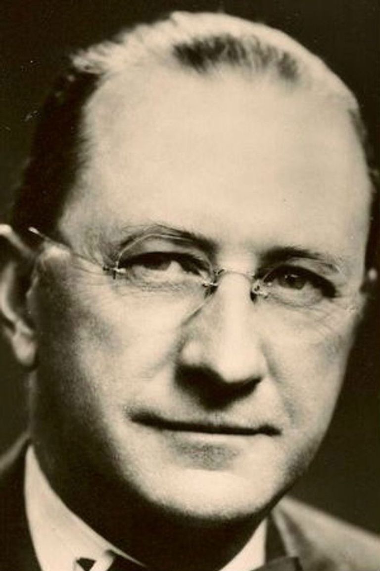 Fred Waller portrait