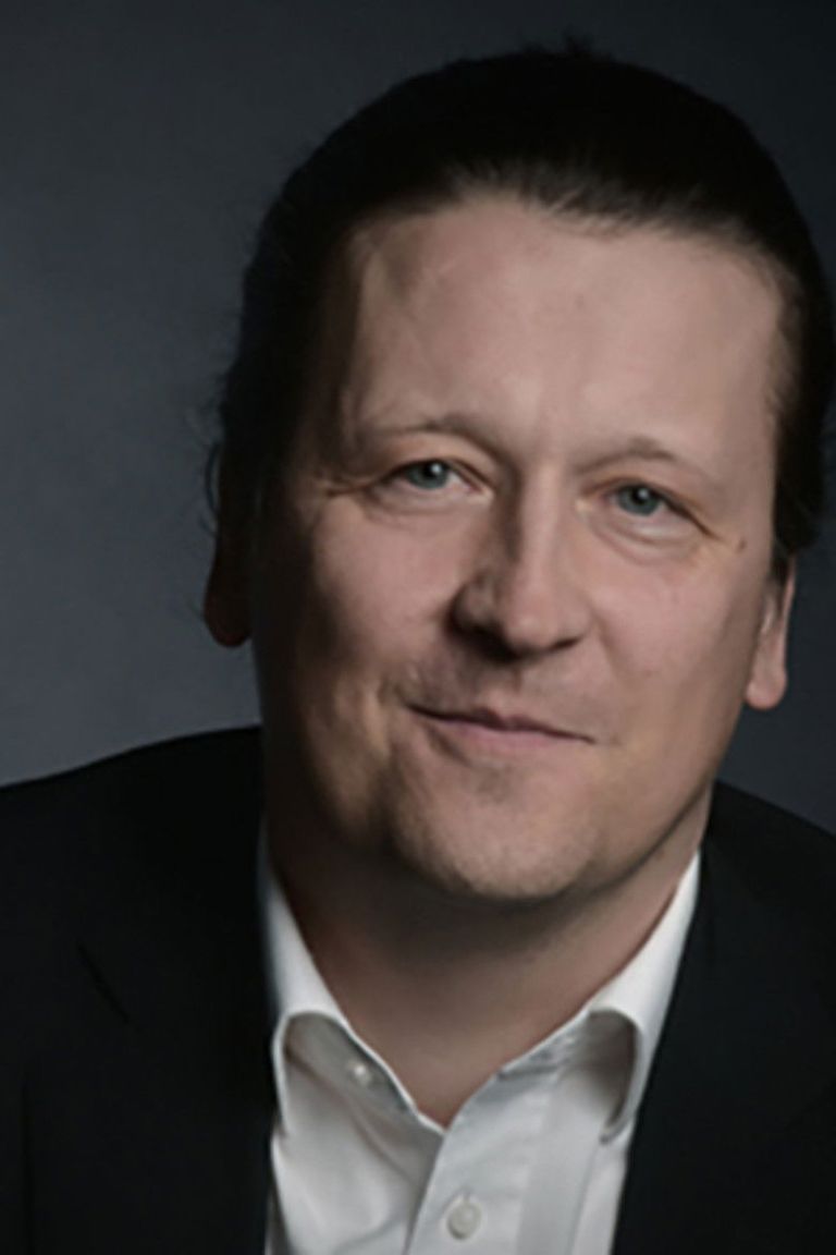Géza M. Tóth portrait