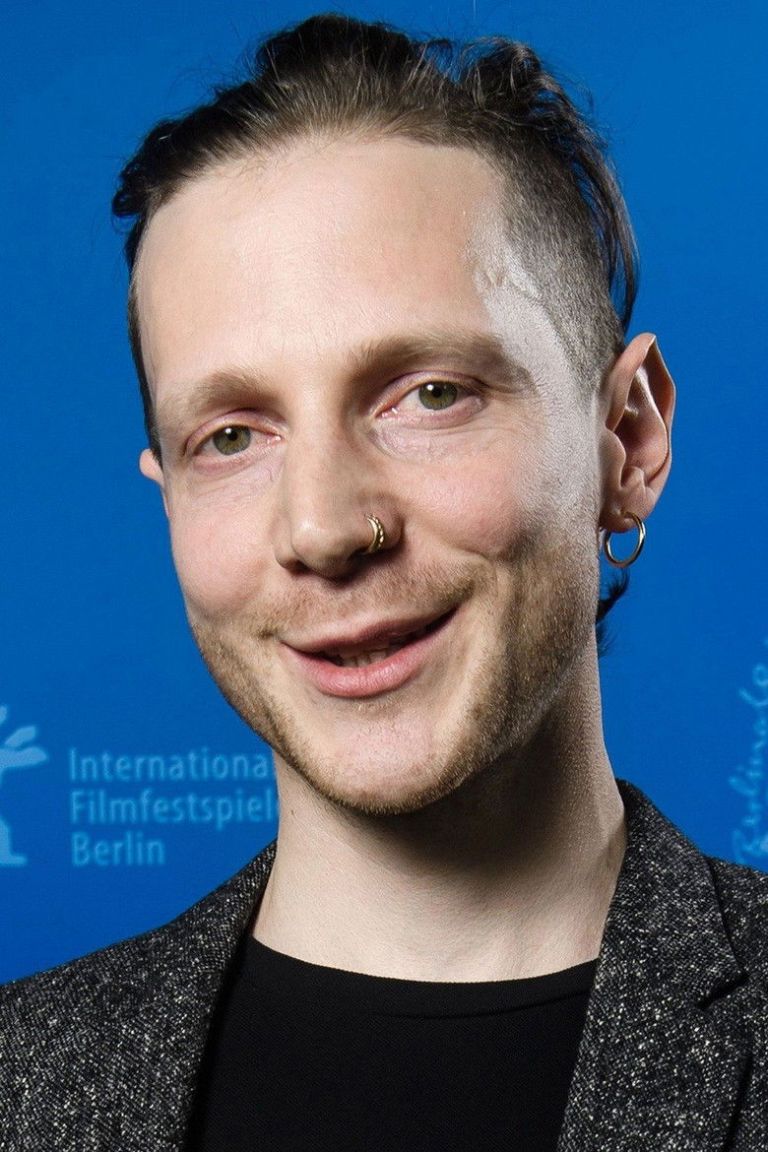Adrien Mérigeau portrait